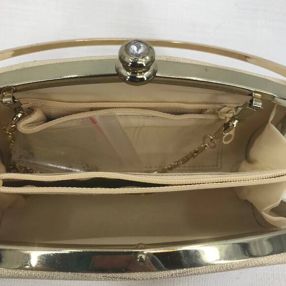 Vintage Women's Party Gold Clutches Hand Purse Bag Gold Chain Size One - Picture 3 of 5